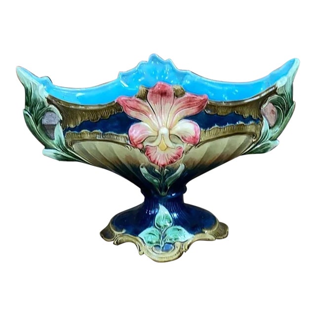 Austrian Majolica Lily Jardinière Greiner & Sohn, Circa 1900 For Sale