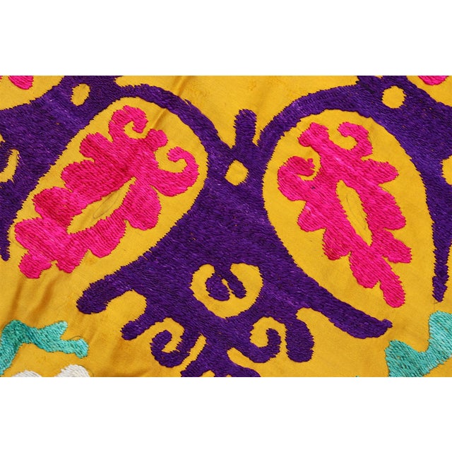 Vintage Hand Embroidered Suzani Wall Hanging, 1920s For Sale - Image 15 of 18