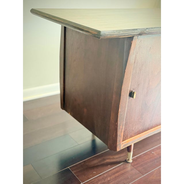 Vintage American Mid Century Modern Walnut Credenza, Sliding Door Sideboard, Media Console, Tv Stand & Record Cabinet For Sale In Los Angeles - Image 6 of 11