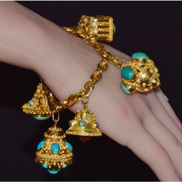 Estate Italian Unoaerre Etruscan Revival Solid 18k Gold Turquoise Carnelian Charm Fob Bracelet For Sale - Image 12 of 17