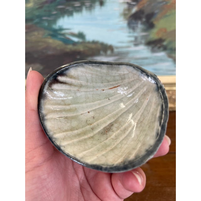 Vintage Japanese Shell-Form Celadon Glazed Pottery Dish With Crackle Finish For Sale In Seattle - Image 6 of 10