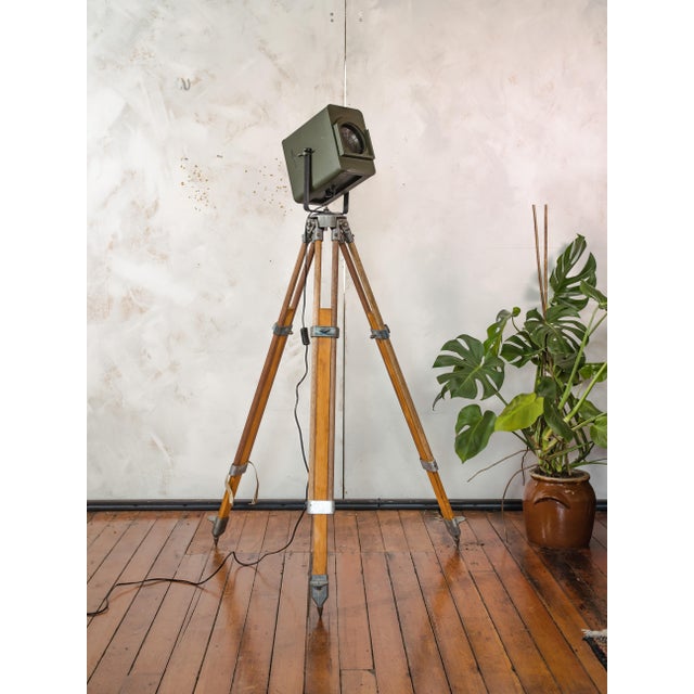 Green Patt 45 Theater Light on Wooden Tripod from Strand Electric, 1960s For Sale - Image 13 of 18