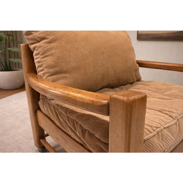 Camel 1950s Set of Four Mid-Century Modern Lounge Chairs With Original Casters For Sale - Image 8 of 11