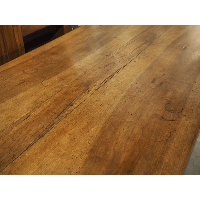 Elegant Circa 1850 French Dining Table in Solid Walnut For Sale In Dallas - Image 6 of 18