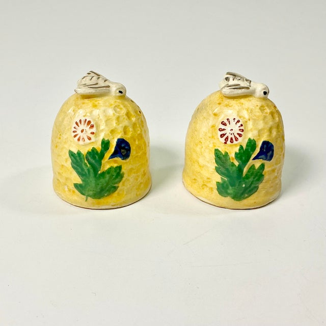 Boho Chic 1940s Vintage Boho Chic Arts & Crafts Honeycomb & Bees Salt & Pepper Shakers - A Pair. For Sale - Image 3 of 11