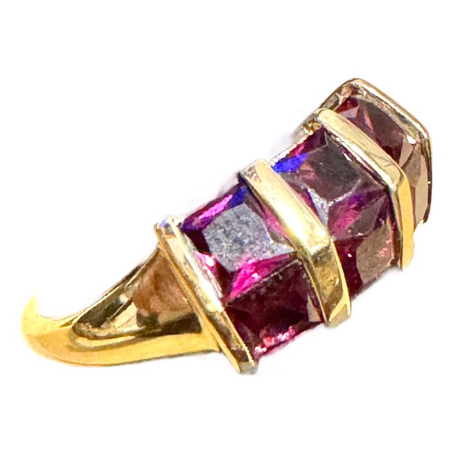 Affordable 6 Square Garnet Ring 14 Karat Yellow Gold Size 6.75 For Sale