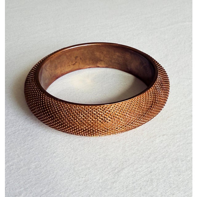 Mid-Century Modern Vintage Mesh Brutalist Bangle Bracelet For Sale - Image 3 of 4