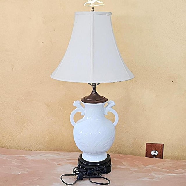Wildwood Late 20th Century Wildwood Neoclassical White Porcelain Urn Lamp With Horse & Jockey Finial – 29.5” For Sale - Image 4 of 18