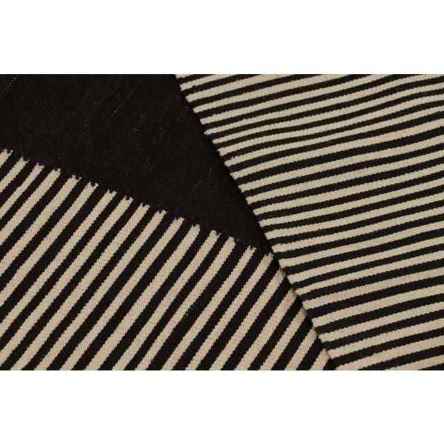 Cream Rug & Kilim’s Contemporary Kilim in Cream and Black Tones For Sale - Image 8 of 8