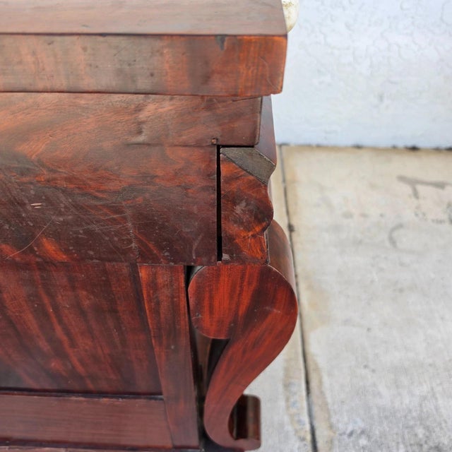 19th Century American Empire Mahogany & Marble Cabinet Side Petticoat Table For Sale - Image 11 of 18