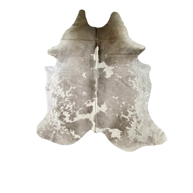2000 - 2009 Natural Gray & White Brazilian Cowhide 75" X 93 For Sale - Image 5 of 7