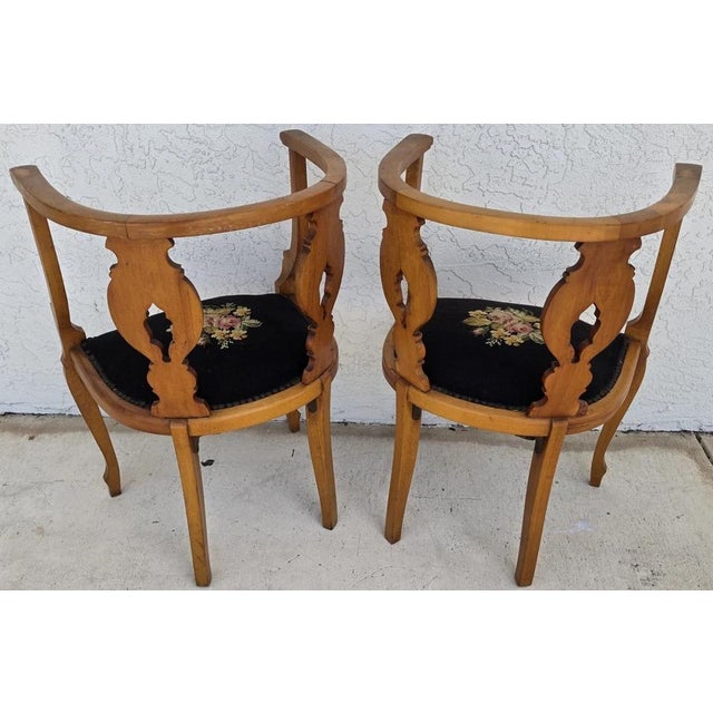 Early 20th Century Antique Circa 1900 Victorian Corner Tub Barrel Chairs Set of 2 For Sale - Image 5 of 18