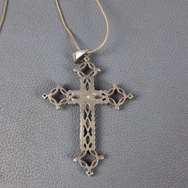 1970s Vintage 925 Silver Necklace with Cross Pendant, 1970s For Sale - Image 5 of 11