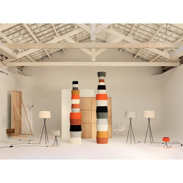 Bretona Tripod M3 Table Lamp by Santa & Cole For Sale - Image 15 of 17