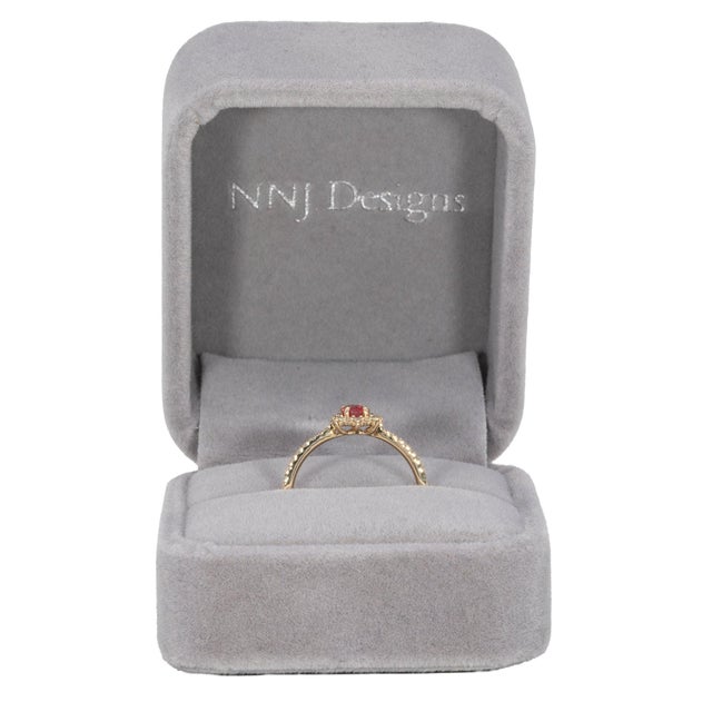 Aaa Padparadscha Sapphire Ring With Earth-Mined Diamond Accents: Solid 14k Gold For Sale - Image 4 of 9