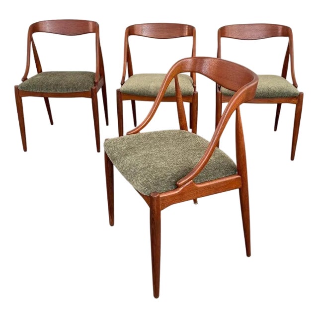 1960s Scandinavian Modern Teak Dining Chairs by Johannes Andersen For Sale