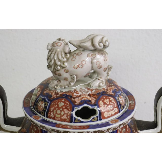 Fine 19th Century Japanese Imari Lidded Koro For Sale - Image 4 of 9