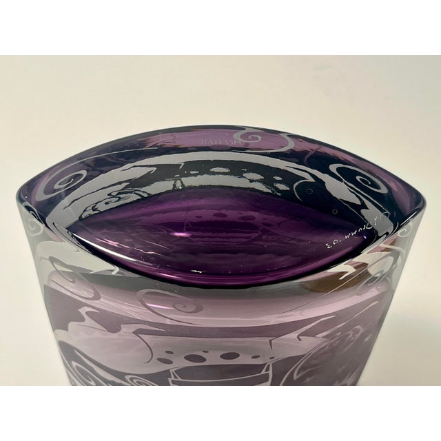 2000 - 2009 2003 Leandra Drumm Amethyst Etched Art Glass Girl & Cat Vase Signed 8″ For Sale - Image 5 of 11