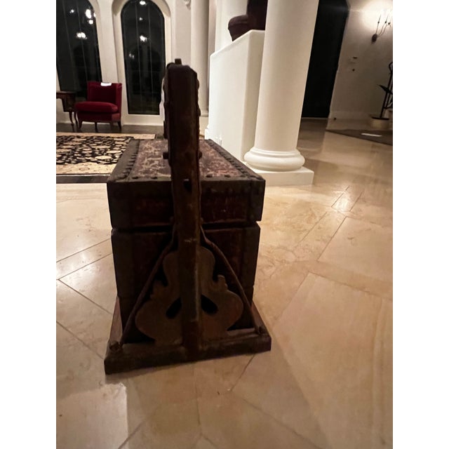 Mid 19th Century Mid 19th Century Antique Chinese Wedding Dowry Box For Sale - Image 5 of 10