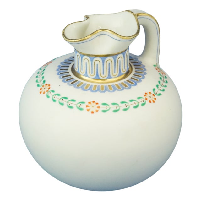 Classical Style Parian Jug in White Biscuit Porcelain with Gold Details, 19th Century For Sale