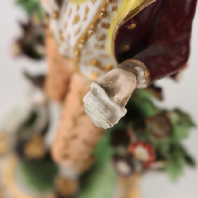 Vintage Figures in Porcelain, Set of 2 For Sale - Image 4 of 16