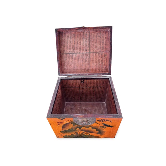 1970s Vintage Chinese Lacquer Chest Trunk With Painted Lotus & Bird Motif, Calligraphy Interior For Sale - Image 5 of 13