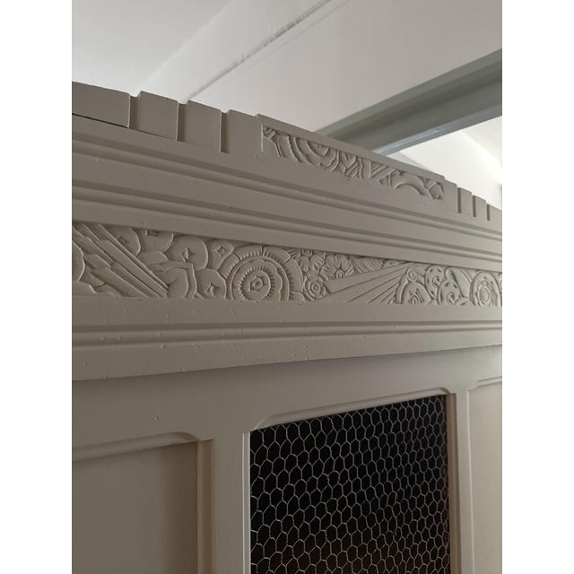 French Art Deco Painted Armoire with Chicken Wire Door, 1930s For Sale - Image 10 of 16