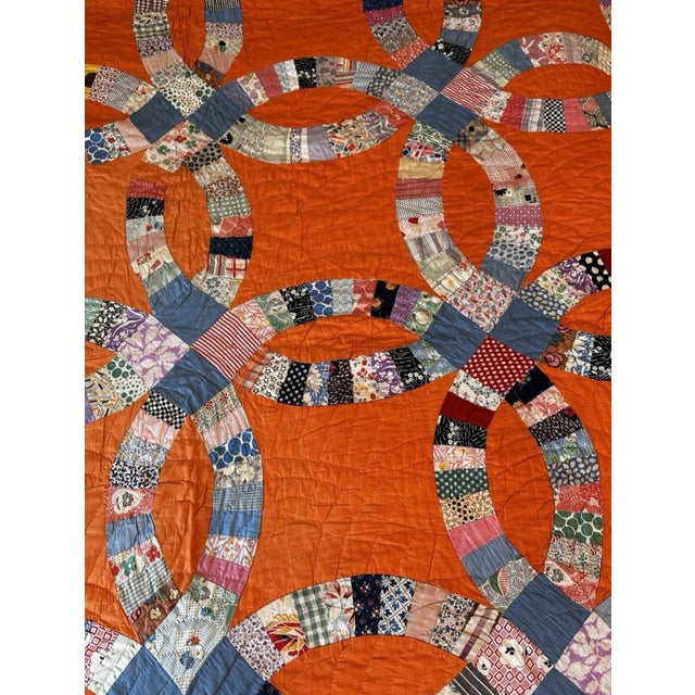 Early 20th Century Orange Patchwork Quilt Double Wedding Ring Hand-Pieced Reverse Scalloped Edge For Sale - Image 5 of 9