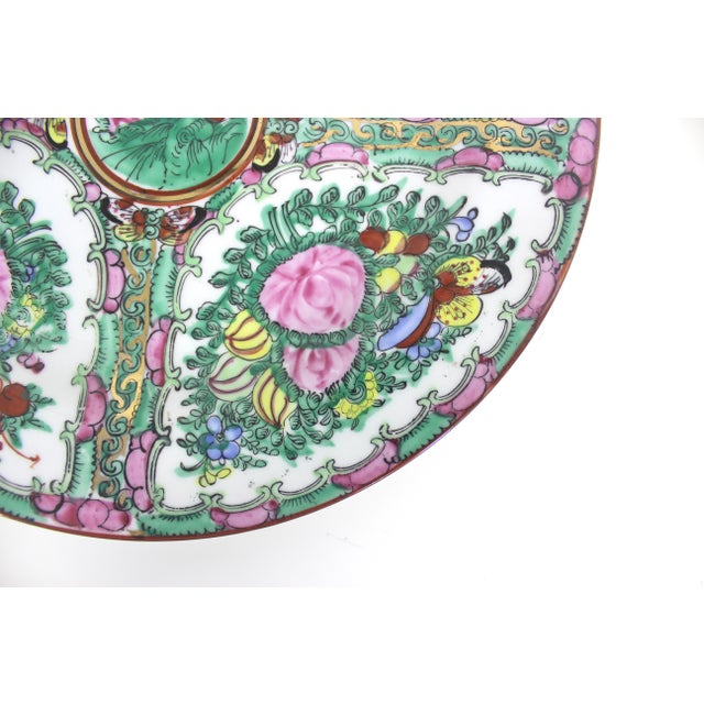 Hand Painted Chinese Famille Rose Medallion 10” Plate For Sale - Image 4 of 7