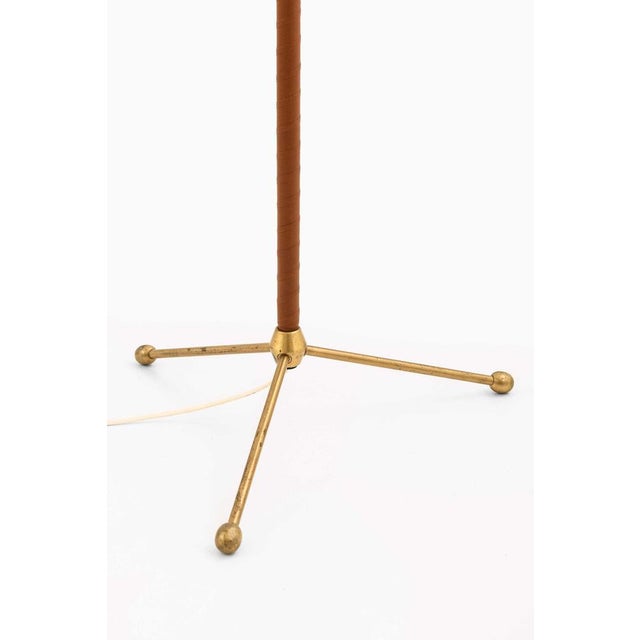 Brass and Leather Floor Lamp by Hans Bergström for Ateljé Lyktan, 1940s For Sale - Image 3 of 8