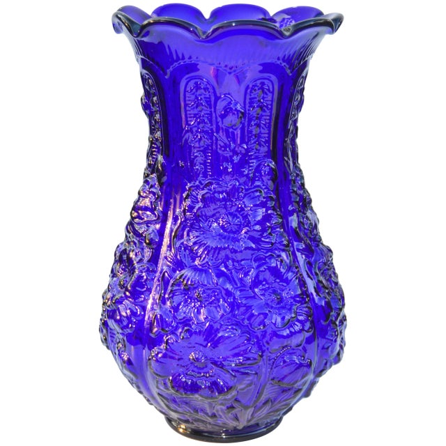 Mid-Century Modern Cobalt Blue Glass Vase W/ Textured Motif For Sale - Image 3 of 7