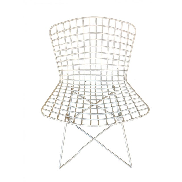 Knoll White Bertoia Steel Wire Side Chair by Knoll, Pair For Sale - Image 4 of 11