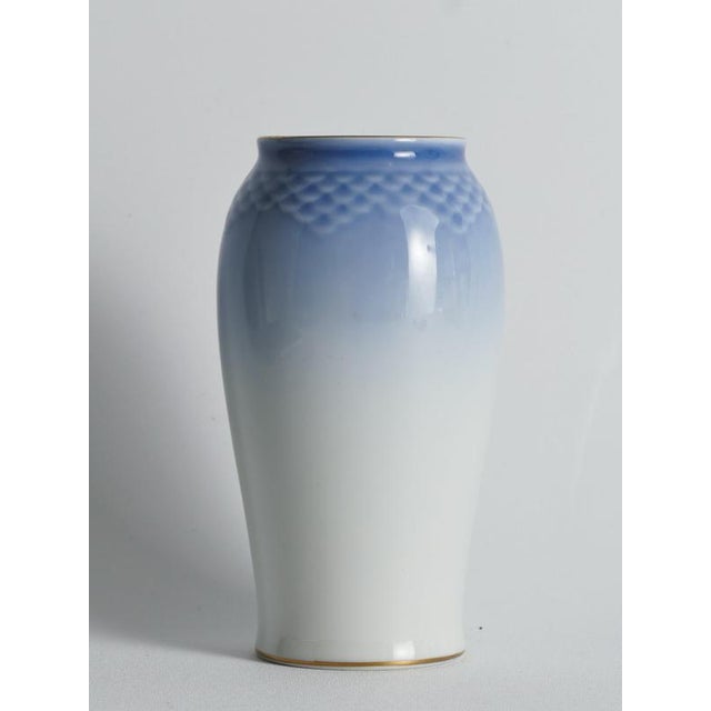 Ceramic Vintage Porcelain Seagull Model 678 Vase from Bing & Gröndahl, Denmark, 1970s For Sale - Image 7 of 18