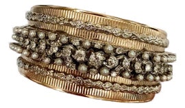 Example of Bangles