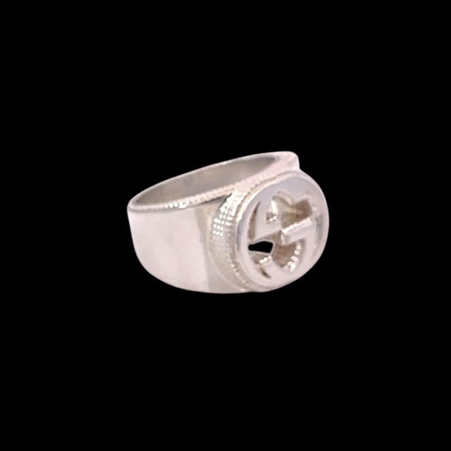 Metal 1990s Gucci Estate Sterling Silver Ring Size 8.5, 15 mm Height 17.9 Grams For Sale - Image 7 of 7