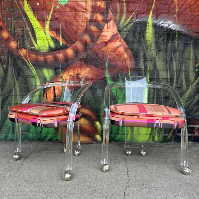 Mid-Century Modern Lucite Dining Set by Charles Hollis Jones Mid-Century Modern For Sale - Image 3 of 12