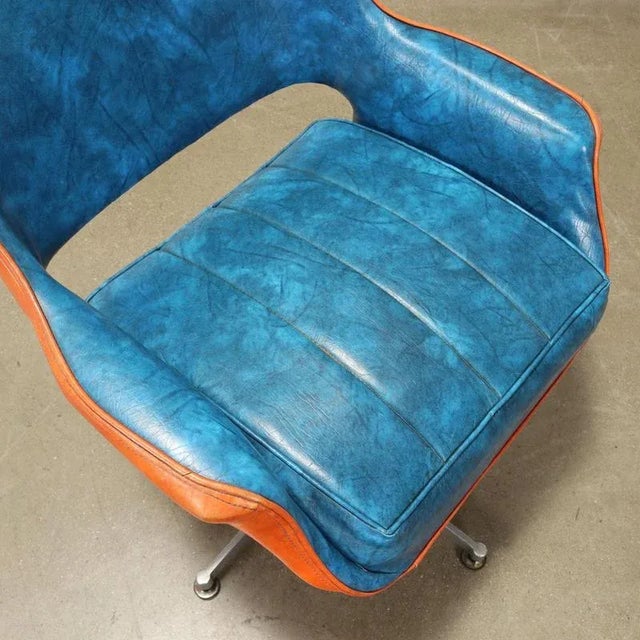 Blue Vintage Armchair in Leatherette & Aluminium, Italy, 1960s For Sale - Image 8 of 11