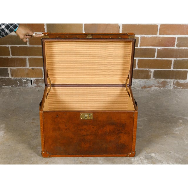 English Turn of the Century Leather Trunk with Brass Accents and Monogram, 1900s For Sale - Image 10 of 12