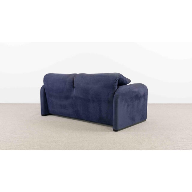 Maralunga 2-Seater Sofa by Vico Magistretti for Cassina, 2000s For Sale - Image 10 of 18