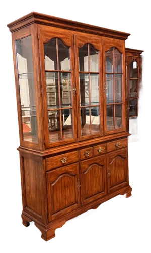 Drexel Heritage Late 20th Century China/ Display Hutch