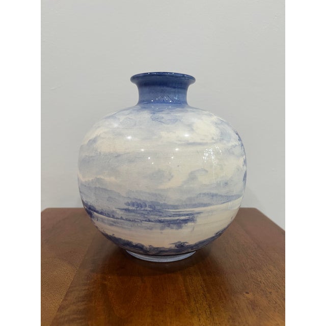 A breathtaking, authentic antique German porcelain/earthenware bulbous vase produced by the celebrated Franz Anton Mehlem...