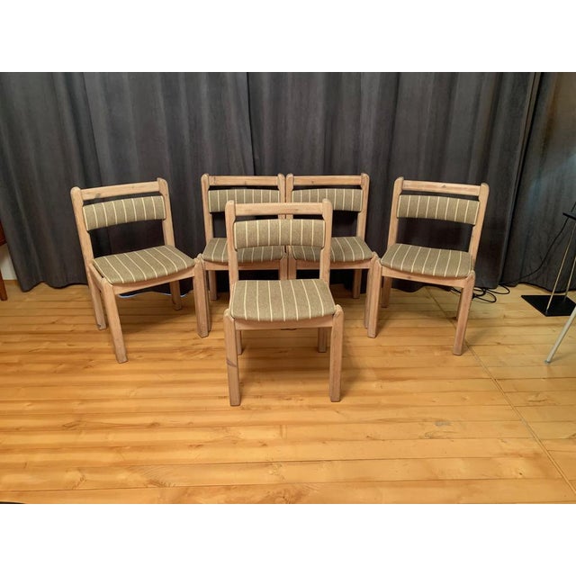 A set of five Thorsø Stolefabrik chairs from the 1970s. In original and good condition. Excellent workmanship with...