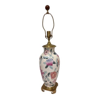Late 20th Century Wildwood Chinoiserie 3-Way Lamp With Shade For Sale