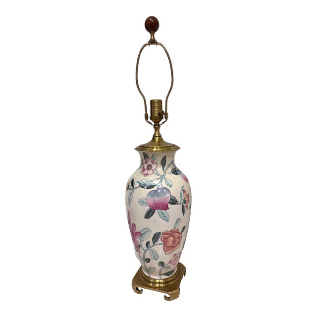 Late 20th Century Wildwood Chinoiserie 3-Way Lamp With Shade For Sale
