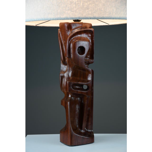 Italian Mid-Century Modern Hand-Carved Sculptural Table Lamp by Gianni Pinna, 1960s For Sale - Image 6 of 11