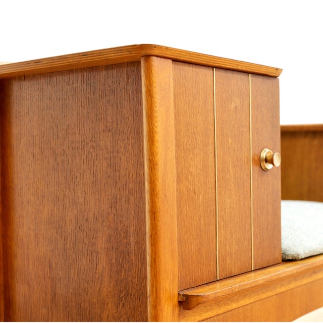 1960s 1960s Mid Century Oak Gossip Bench by Chippy Heath For Sale - Image 5 of 10