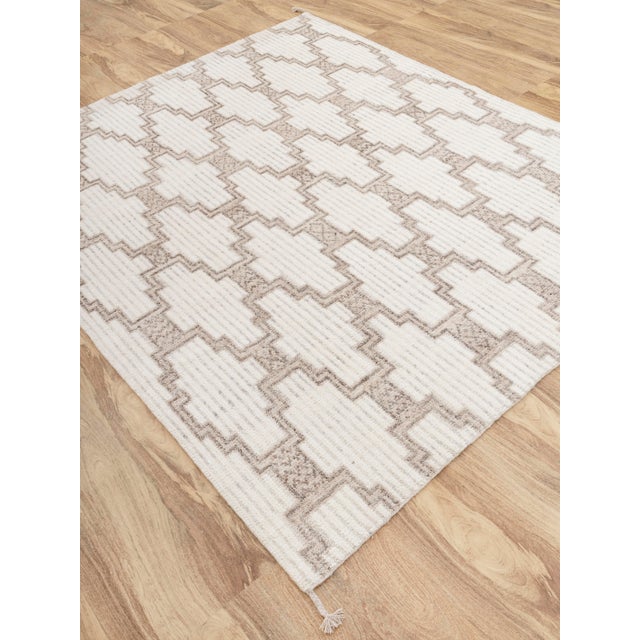 6x9FT. Ivory White Wool Boho Inspired Hand Made Rug For Sale - Image 10 of 18