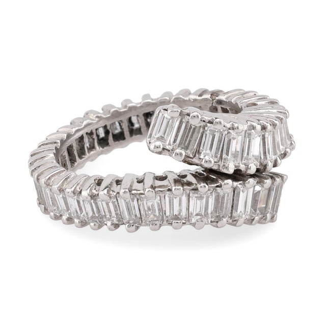 Modern Vintage 3.5 Carat Baguette Cut Diamond Platinum Bypass Eternity Ring, Size 5 For Sale - Image 3 of 4