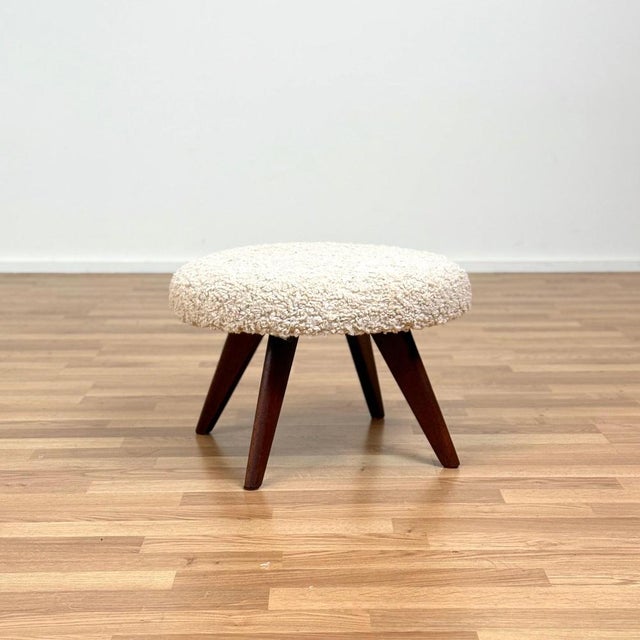 Round Stool in Teak, 1950s-1960s For Sale - Image 4 of 4
