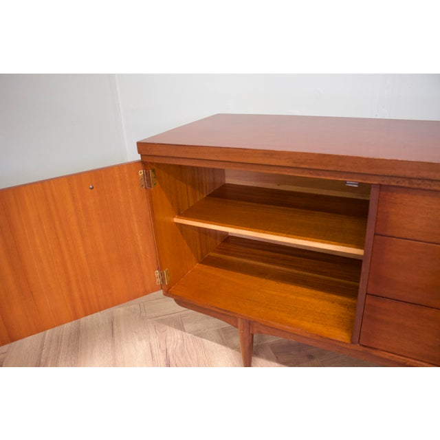 Veneer Sideboard from Greaves & Thomas, 1960s For Sale - Image 10 of 14